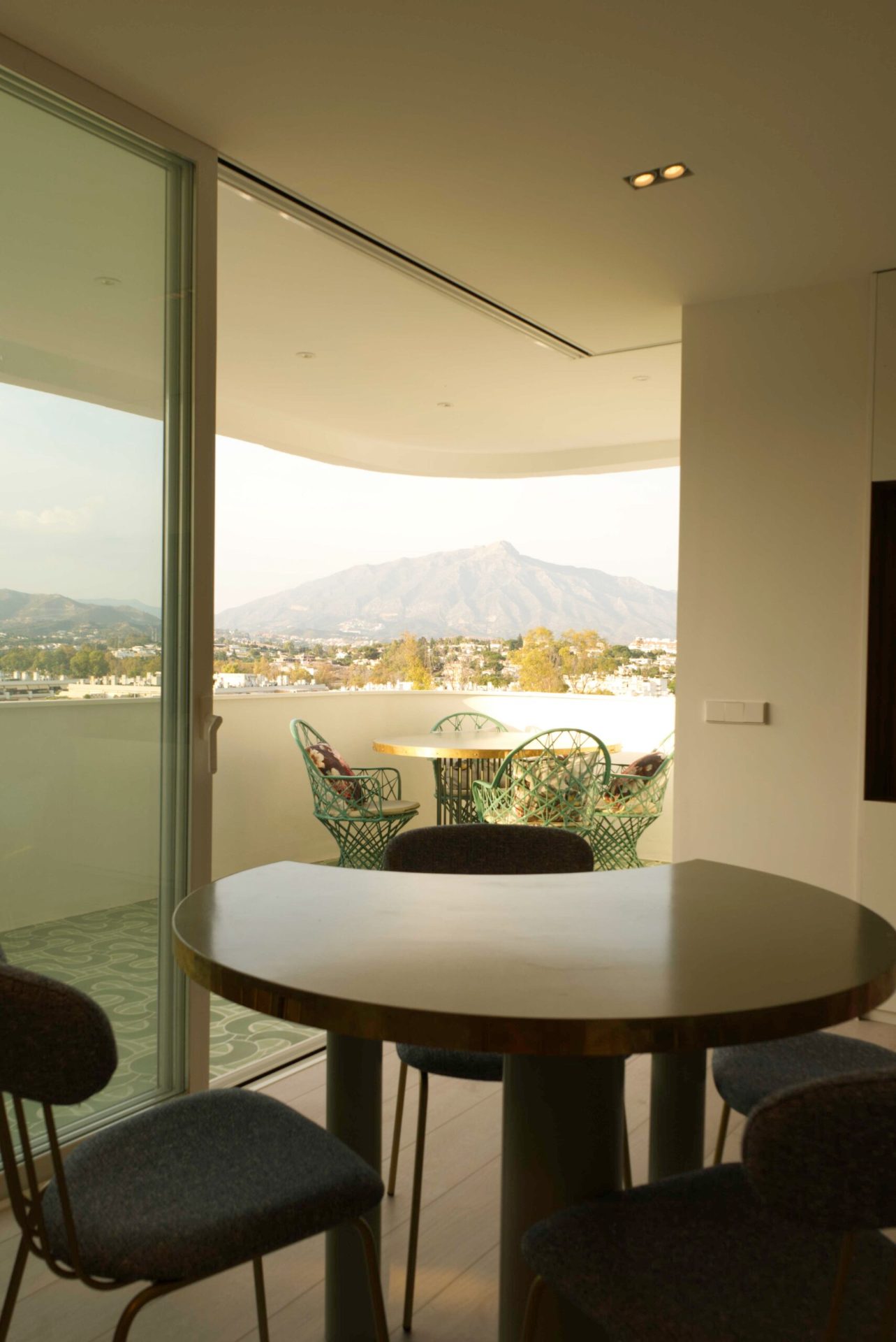 Apartamento Urb. Guadalmina - interiorismo de Alfonso Castellón (5)
