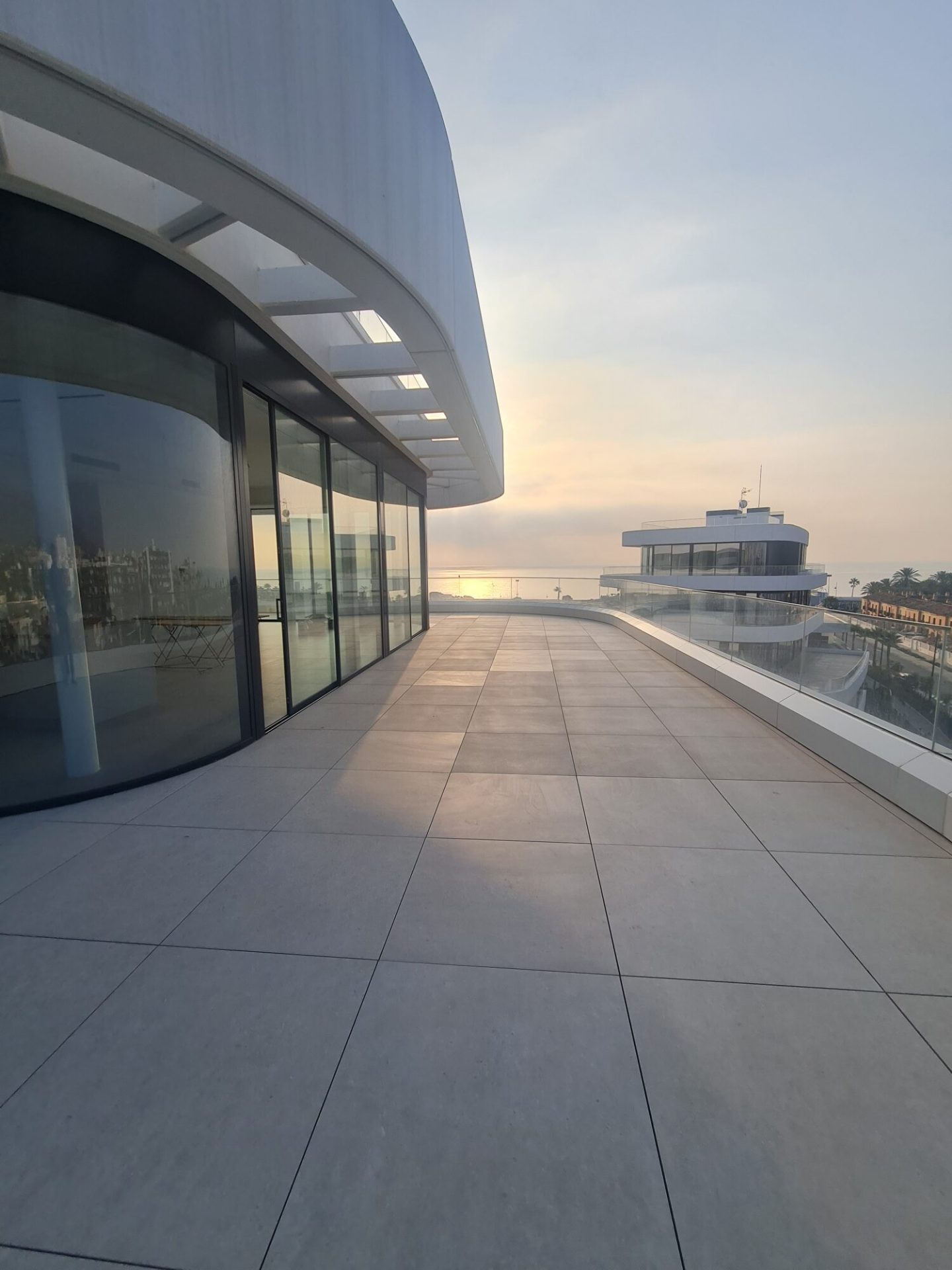 Penhouse Urb Las Nereidas – Torremolinos - interiorismo de Alfonso Castellón (2)