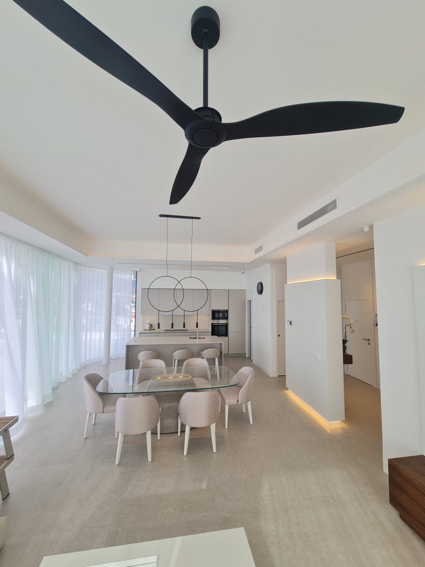 Penhouse Urb Las Nereidas – Torremolinos - interiorismo de Alfonso Castellón (3)