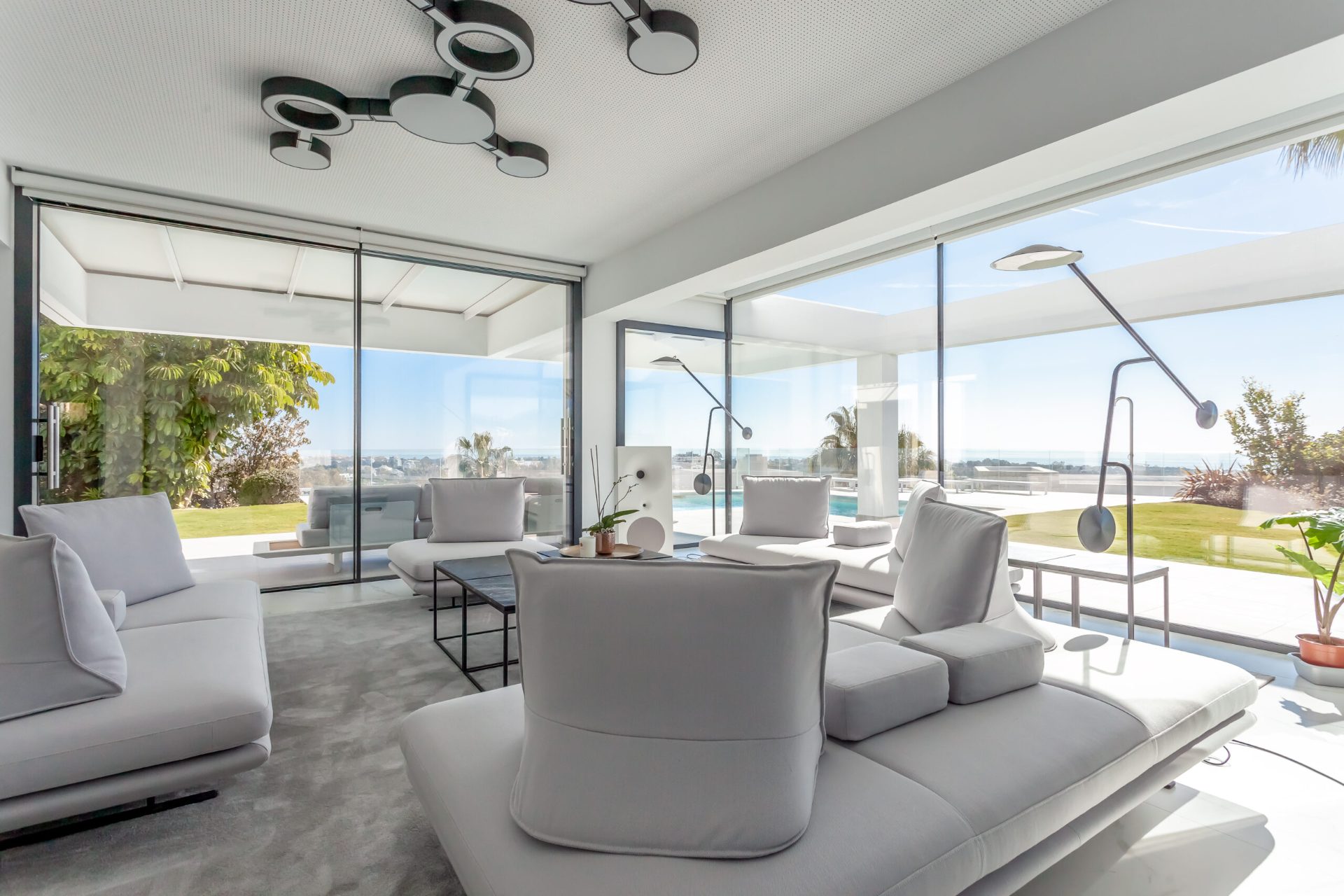 Villa Paraiso Alto – Benahavis - interiorismo de Alfonso Castellón (9)