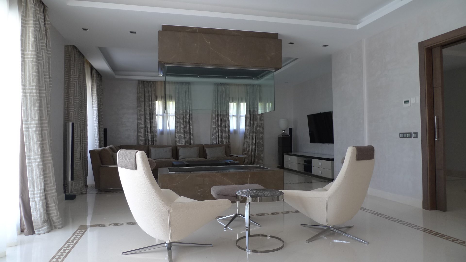 Villa Sierra Blanca – Calle Bach - interiorismo de Alfonso Castellón (10)